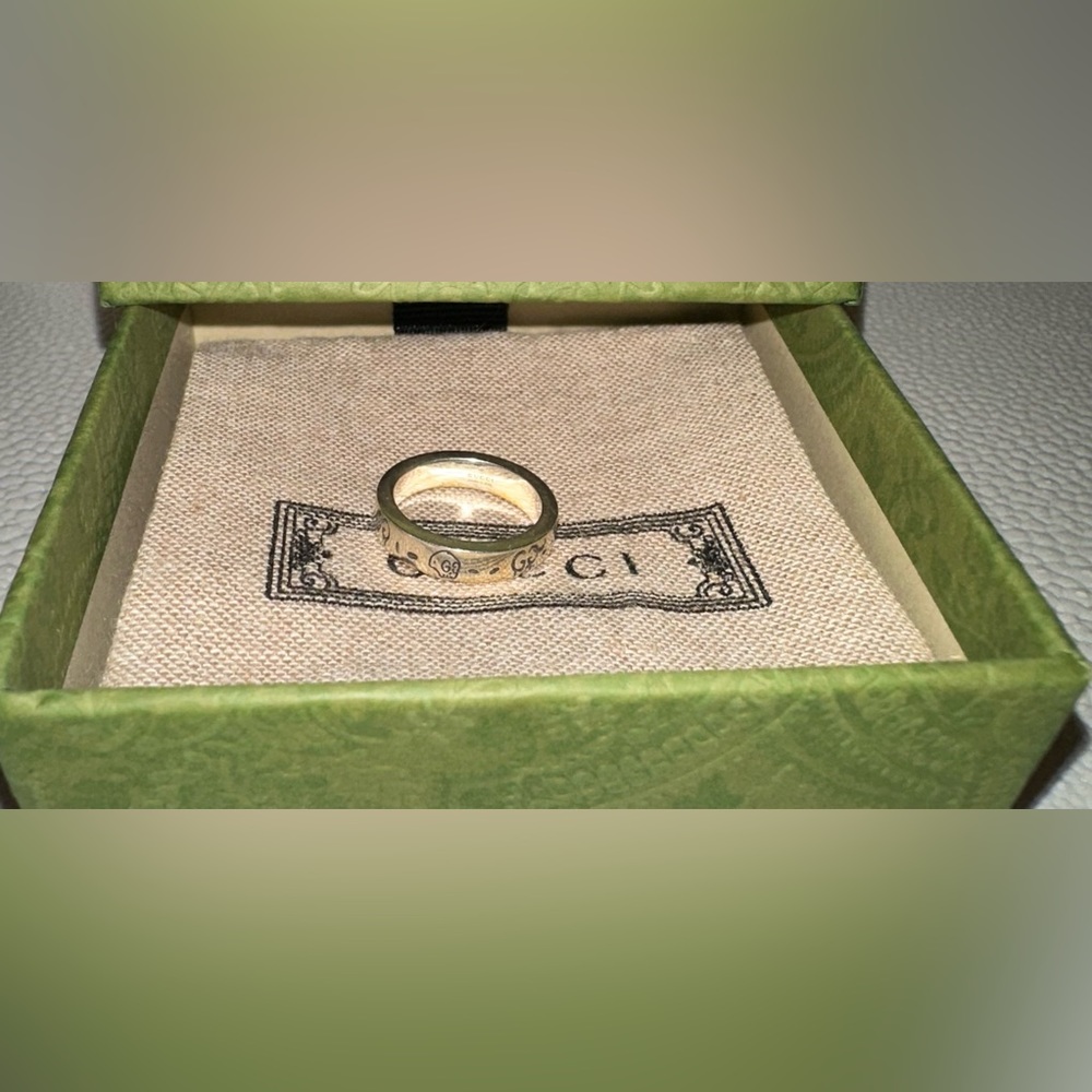 AUTHENTIC Gucci Ghost Ring